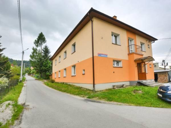 Apartament Folkowy Wujek Pod Gromadzyniem Ustrzyki Dolne Εξωτερικό φωτογραφία
